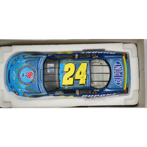 Motorsports Authentics Other - Jeff Gordon #24 DuPont “American Heroes” Memorial Day 2007 Diecast – 1:24 Scale